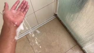 Friends mom at the motel; gave her my cock🍆 as a gift to suck😜