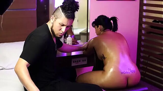 Brazilian goddess Nicoly Mattos moans and squirts during intense tantric massage