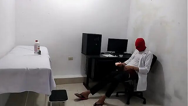 Perverted doctor wanks after treating sexy Latina patient