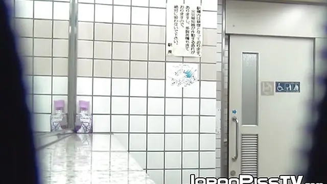Close-up Japanese brunettes seductively urinating in a kinky compilation