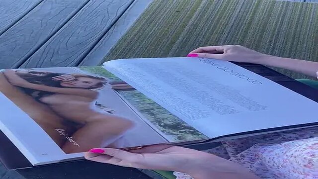 Pretty blonde MILF gets turned on by public outdoor sex in LA