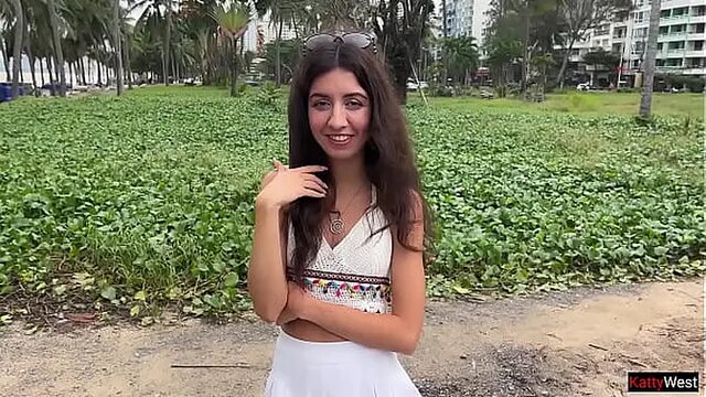 Skinny brunette amateur gets pounded and creampie'd on first date