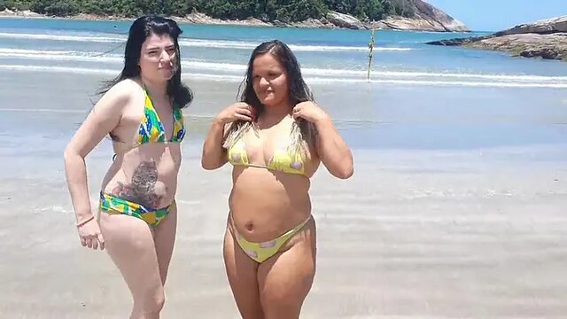 With my girlfriend Paty Butt on a beach vacation 